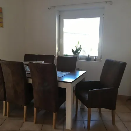 Kirstin Pfeifhofer Daire Oetz